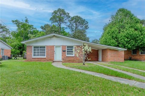 Photo of 3056 Pleasant Valley Road, Mobile, AL 36606 (MLS # 7752771)