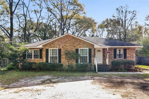 Photo of 1512 Withers Avenue, Mobile, AL 36618 (MLS # 7737886)