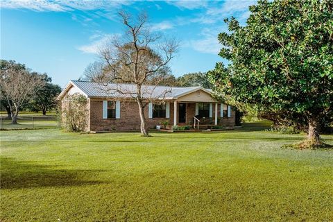 Photo of 9331 Four Mile Road, Irvington, AL 36544 (MLS # 7698891)
