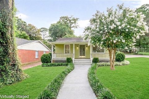 Photo of 850 Linlen Avenue, Mobile, AL 36609 (MLS # 7780682)