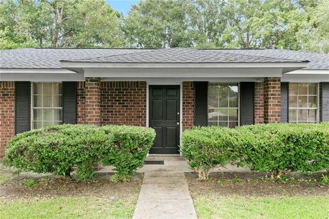 Photo of 4735 Emerald Drive E, Mobile, AL 36619 (MLS # 7641808) Photo of 4735 Emerald Drive E, Mobile, AL 36619 (MLS # 7641808)