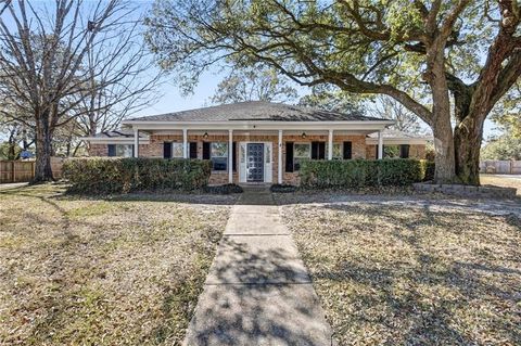 Photo of 6017 Laurel Wood Court, Mobile, AL 36609 (MLS # 7714207)