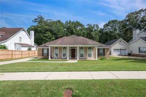 Photo of 2263 Moss Creek Court, Mobile, AL 36695 (MLS # 7661263)