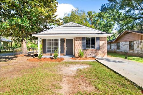 Photo of 1101 Kelly Street, Mobile, AL 36605 (MLS # 7664314)