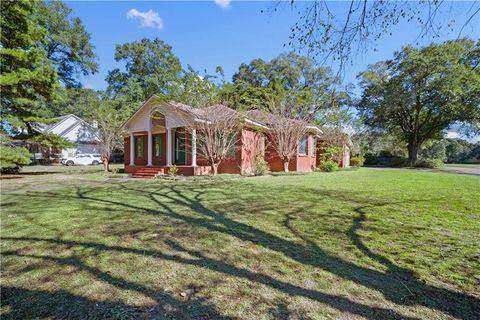 Photo of 2870 Crabtree Court, Mobile, AL 36618 (MLS # 7674957)