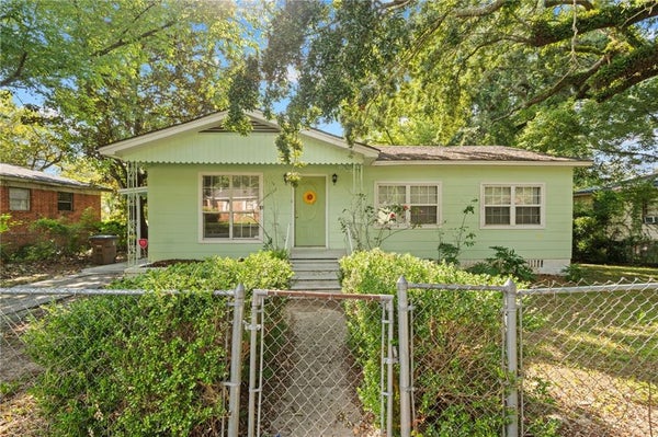 705 STANTON RD, MOBILE, AL 36617 - Image aedb7b04b330bc33525ea2635ea9fd4b/2014739084
