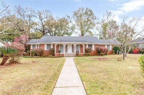 Photo of 1017 Hillcrest Lane, Mobile, AL 36693 (MLS # 7729569)