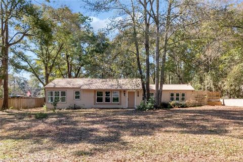Photo of 410 St John Place, Mobile, AL 36609 (MLS # 7714402)