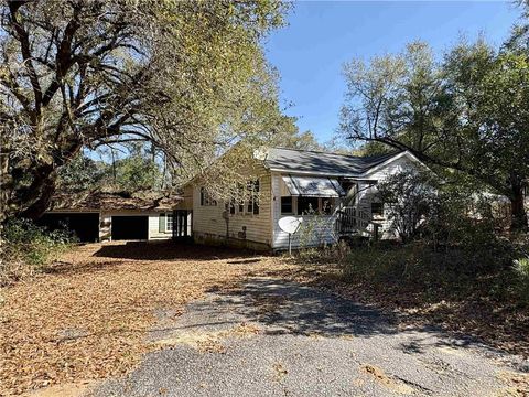 Photo of 4060 Dickson Lane, Mobile, AL 36618 (MLS # 7729006)