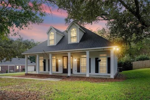 Photo of 1990 Bradbury Drive E, Mobile, AL 36695 (MLS # 7672690) Photo of 1990 Bradbury Drive E, Mobile, AL 36695 (MLS # 7672690)