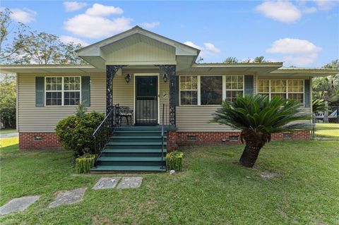 Photo of 3420 Pineland Place, Mobile, AL 36605 (MLS # 7651423)