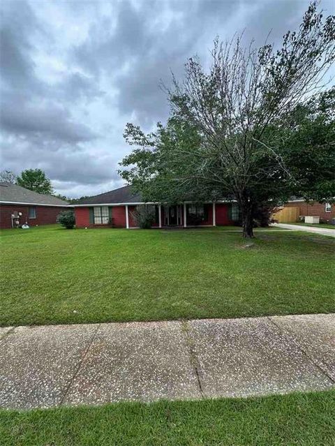 Photo of 5469 Henning Drive W, Mobile, AL 36619 (MLS # 7766990)
