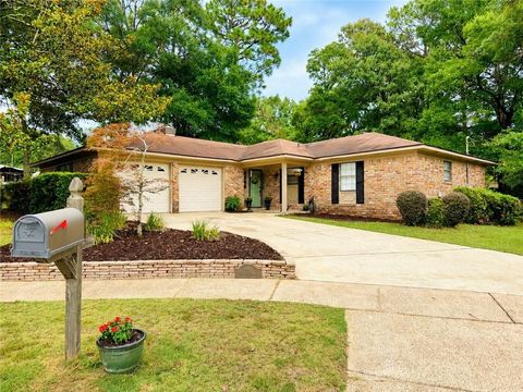 Photo of 2755 Seaton Court, Mobile, AL 36693 (MLS # 7803755)