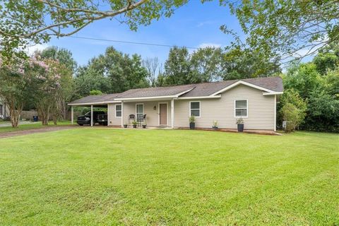 Photo of 3028 Bungalow Court S, Mobile, AL 36695 (MLS # 7805190)