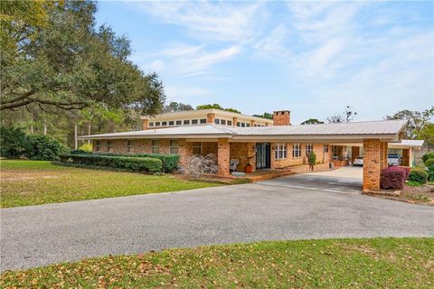 Photo of 3175 Dawes Lake Road E, Mobile, AL 36619 (MLS # 7748620)