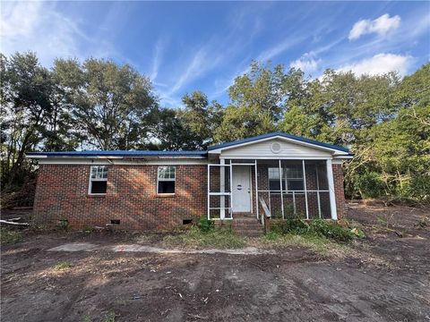 Photo of 10720 Mcgehee Road, Grand Bay, AL 36541 (MLS # 7662878) Photo of 10720 Mcgehee Road, Grand Bay, AL 36541 (MLS # 7662878)