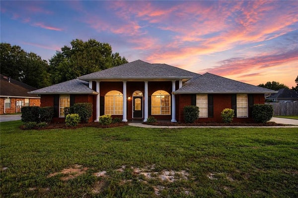 7321 BRIDGEMILL DR, MOBILE, AL 36619 - Image b49222632cdab34e3218fda6d6dd4b56/2372371237