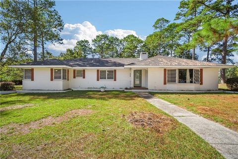 Photo of 503 Sutherland Drive, Chickasaw, AL 36611 (MLS # 7678350)