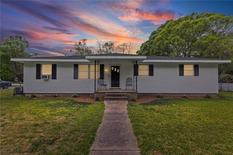 Photo of 5751 Howells Ferry Road, Mobile, AL 36618 (MLS # 7743483)