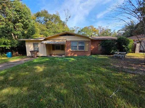 Photo of 3009 Alston Drive, Mobile, AL 36605 (MLS # 7688684)