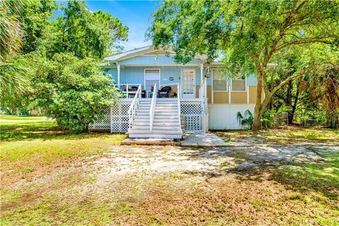 Photo of 414 Audubon Drive, Dauphin Island, AL 36528 (MLS # 7589277)