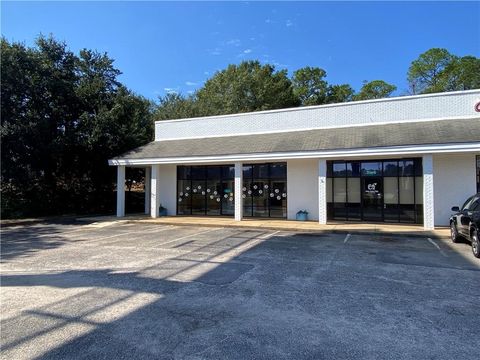 Photo of 75 Schillinger Road N, Mobile, AL 36608 (MLS # 7664083)