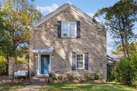 Photo of 15 Alexander Street, Mobile, AL 36607 (MLS # 7678183)