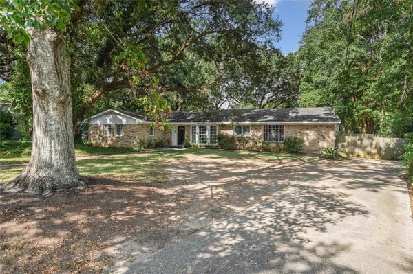 5932 EASY CT, MOBILE, AL 36619 - Image b9bdd218e07aecdc4475cc49c0ec18ef/2194195896