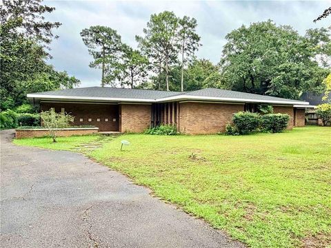 Photo of 605 Cumberland Road, Mobile, AL 36608 (MLS # 7790355)