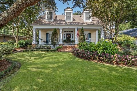 Photo of 311 Eastview Drive, Biloxi, MS 39531 (MLS # 7746213)