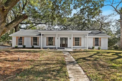 Photo of 3109 Grishilde Drive, Mobile, AL 36693 (MLS # 7723834)