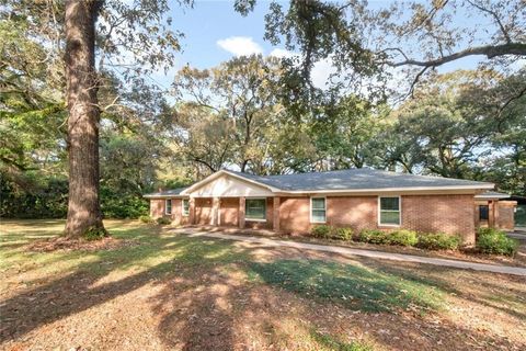 Photo of 913 Cottage Hill Avenue, Mobile, AL 36693 (MLS # 7687423)