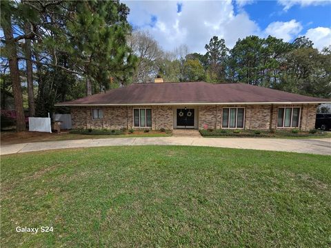 Photo of 1429 Regency Oaks Drive E, Mobile, AL 36609 (MLS # 7736122)