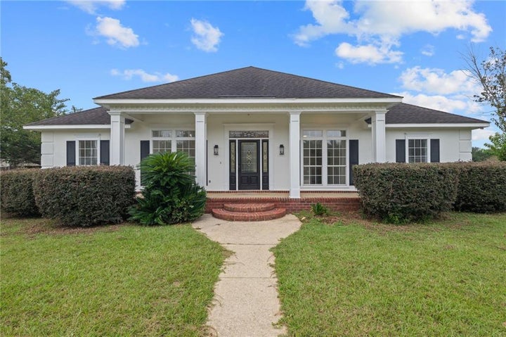 Photo 1 of 42 — 2280 Carrington Drive, Mobile, AL 36695
