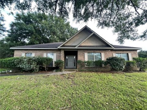 Photo of 10215 Hunter's Trace, Mobile, AL 36608 (MLS # 7763059)