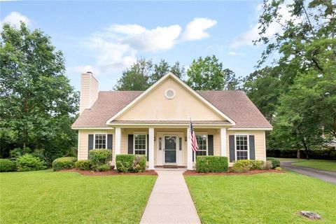 Photo of 1220 Edinburgh Court, Mobile, AL 36609 (MLS # 7779639)