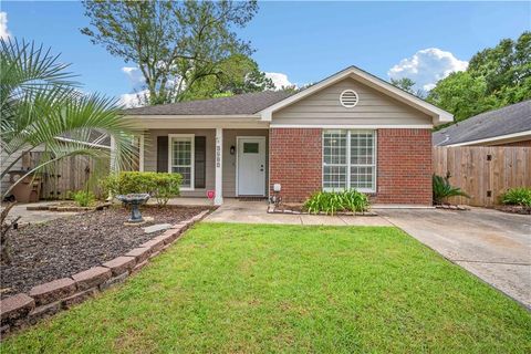 Photo of 5609 Bentley Court, Mobile, AL 36609 (MLS # 7732336)