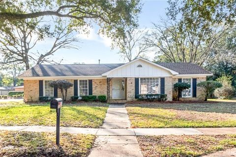 Photo of 6661 Hounds Run N, Mobile, AL 36608 (MLS # 7665747)