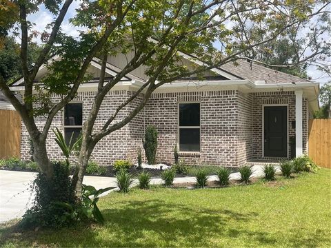 Photo of 556 Shady Oak Drive, Mobile, AL 36608 (MLS # 7704931)