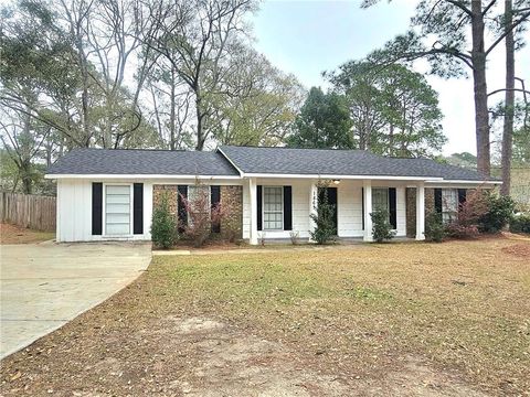 Photo of 1867 Wildwood Place, Mobile, AL 36609 (MLS # 7709085)