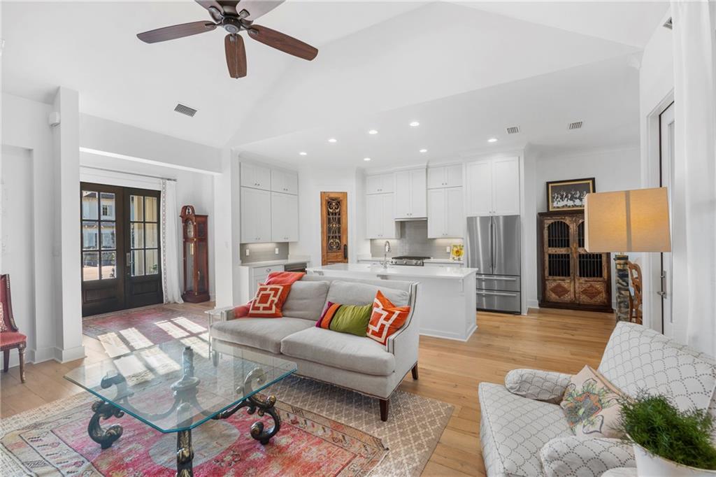 427 Colony Drive - Photo 3
