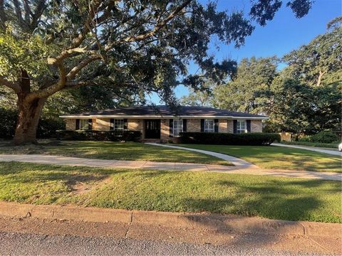 Photo of 5858 Cansler Drive, Mobile, AL 36609 (MLS # 7649691)