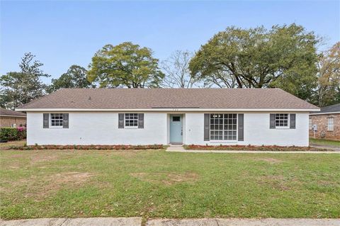 Photo of 732 Oak Field Drive, Mobile, AL 36609 (MLS # 7732666)