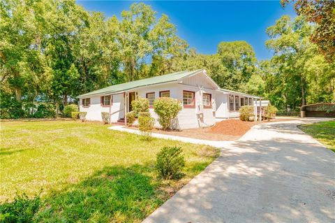 Photo of 118 2nd Avenue, Saraland, AL 36571 (MLS # 7721833)