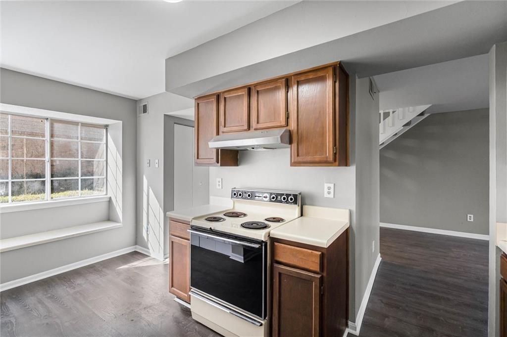 6701 Dickens Ferry Road 100 - Photo 4