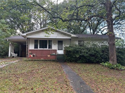 Photo of 1305 Diane Court, Mobile, AL 36618 (MLS # 7666449)