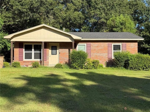 Photo of 1725 Harbor Drive E, Mobile, AL 36605 (MLS # 7819283)