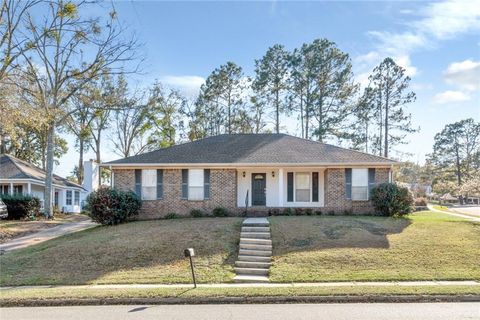 Photo of 430 Lakeview Drive, Mobile, AL 36695 (MLS # 7739747)