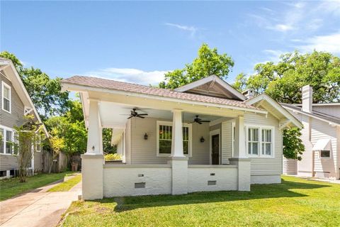 Photo of 10 Macy Place, Mobile, AL 36604 (MLS # 7748472)