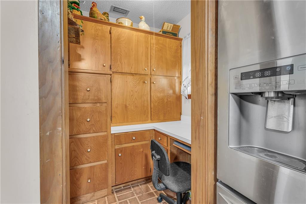 Mobile, Alabama 36618, United States, 3 Bedrooms Bedrooms, ,2 BathroomsBathrooms,Residential,Active,156561